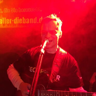 Markus Schnagl mit E-Gitarre